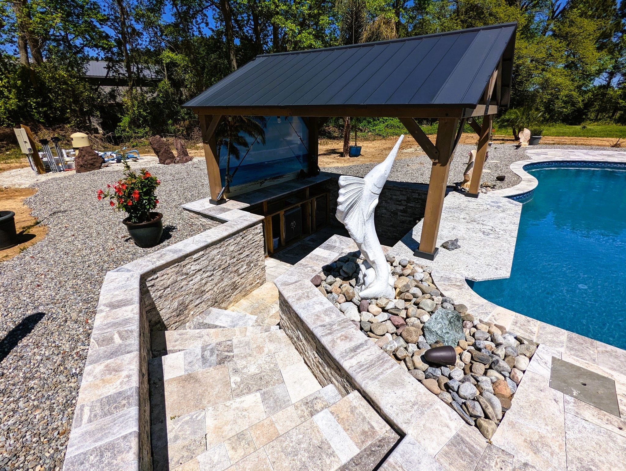 free-form-pool-with-swim-up-bar-1