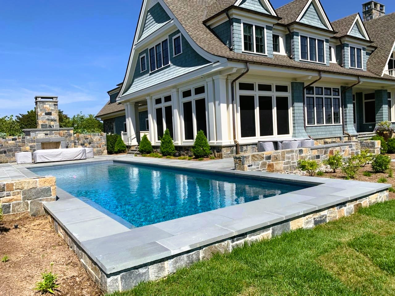 geometric-pool-14
